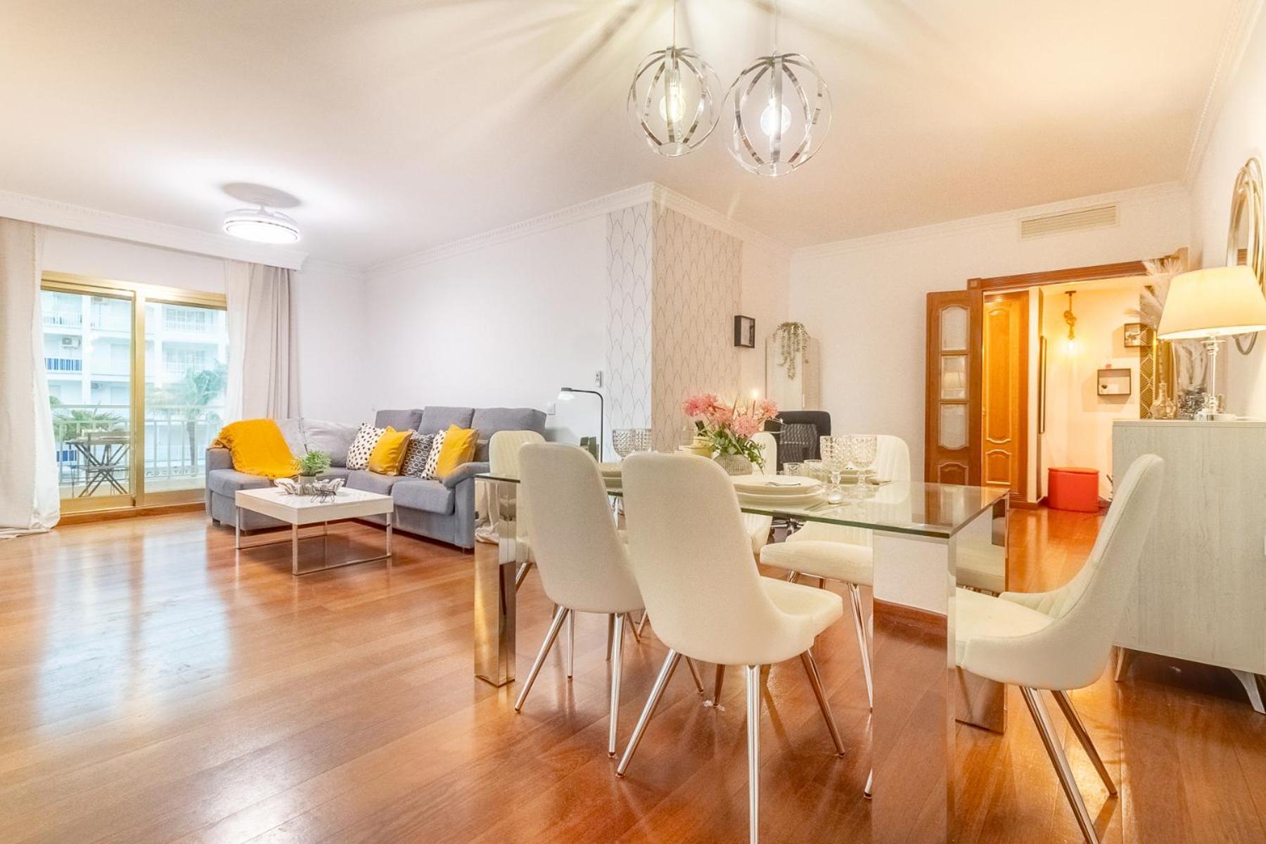 Apartamento Sofia Fuengirola Vistas Al Mar Atardeceres Magicos ภายนอก รูปภาพ